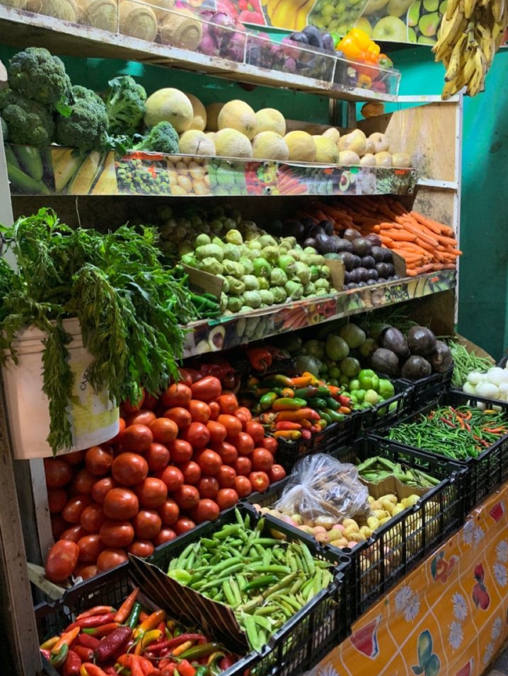 خضار وفاكهة فريش عند الماسة